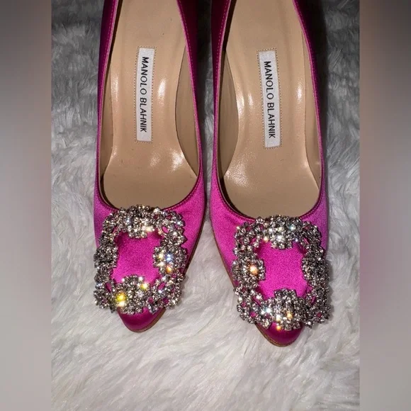 NEW MANOLO BLAHNIK Hangisi 90 crystal-embellished satin Purple pumps sz 35.5 - Picture 13 of 14